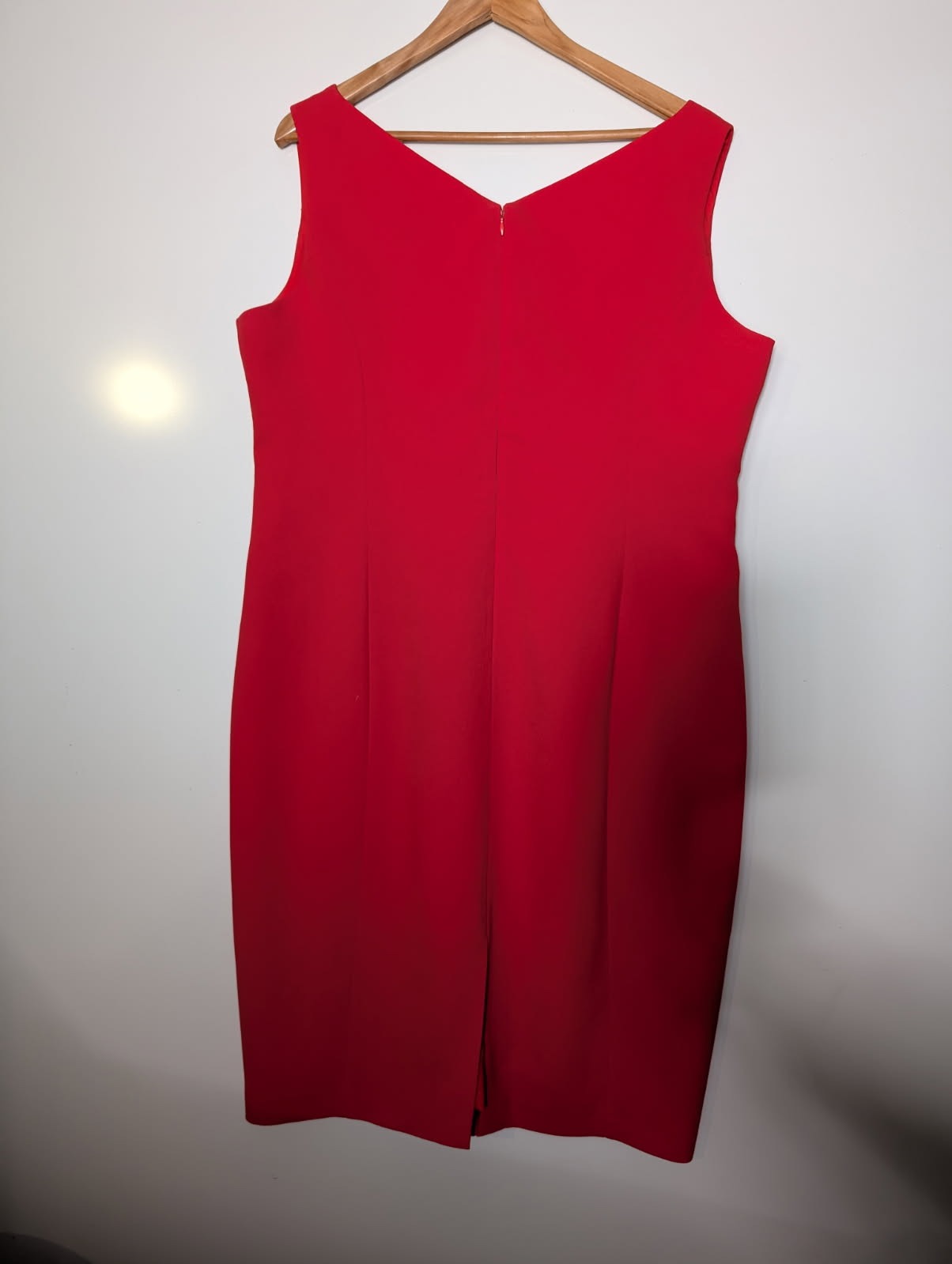 Anthea Crawford Red Sleeveless Sheath Dress - Size 18 - Image 4