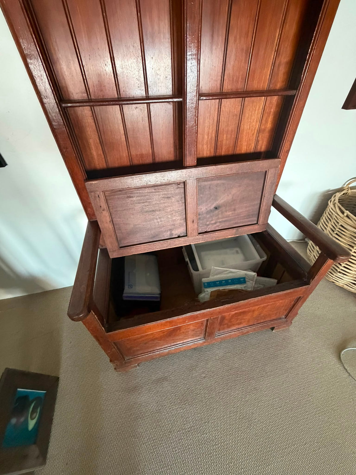 Antique Oak Wainscot Settle Bench Storage Seat with Shelves Hall Bench - Image 4