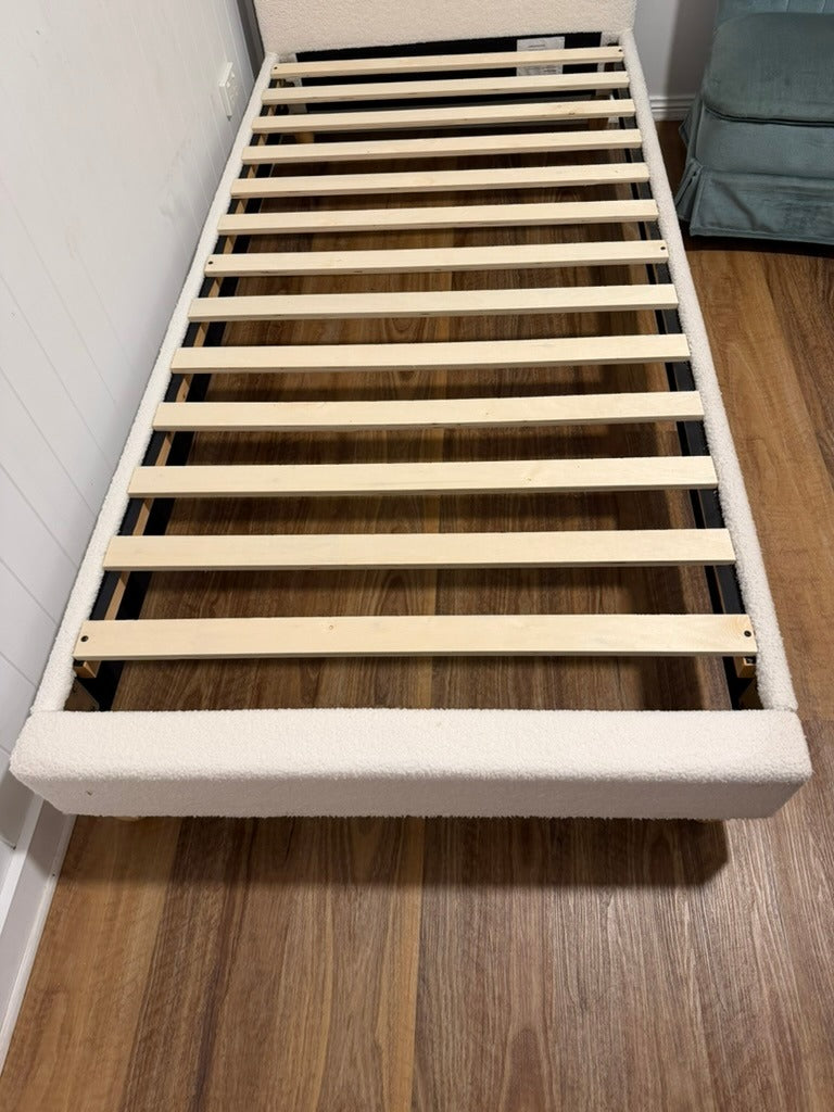 Oikiture Single Bed Frame - Arched Boucle Headboard - Image 4