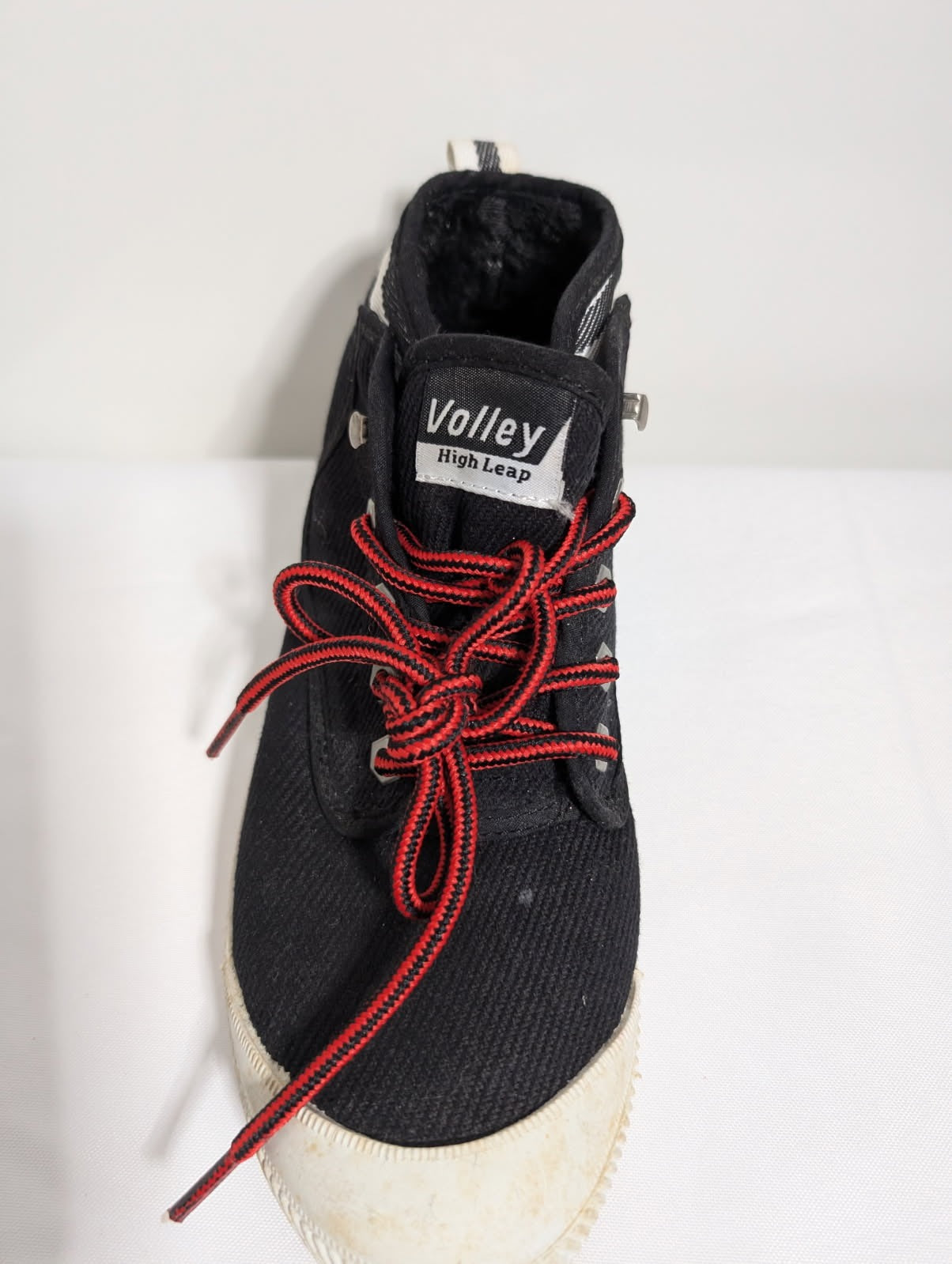 Volley High Leap Sneakers Black Faux Fur Lined US 7 - Image 5