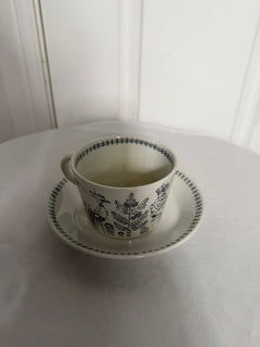 Vintage Arabia Finland Emilia Tea Cup & Saucer Set - 8 Piece Collection - Image 4