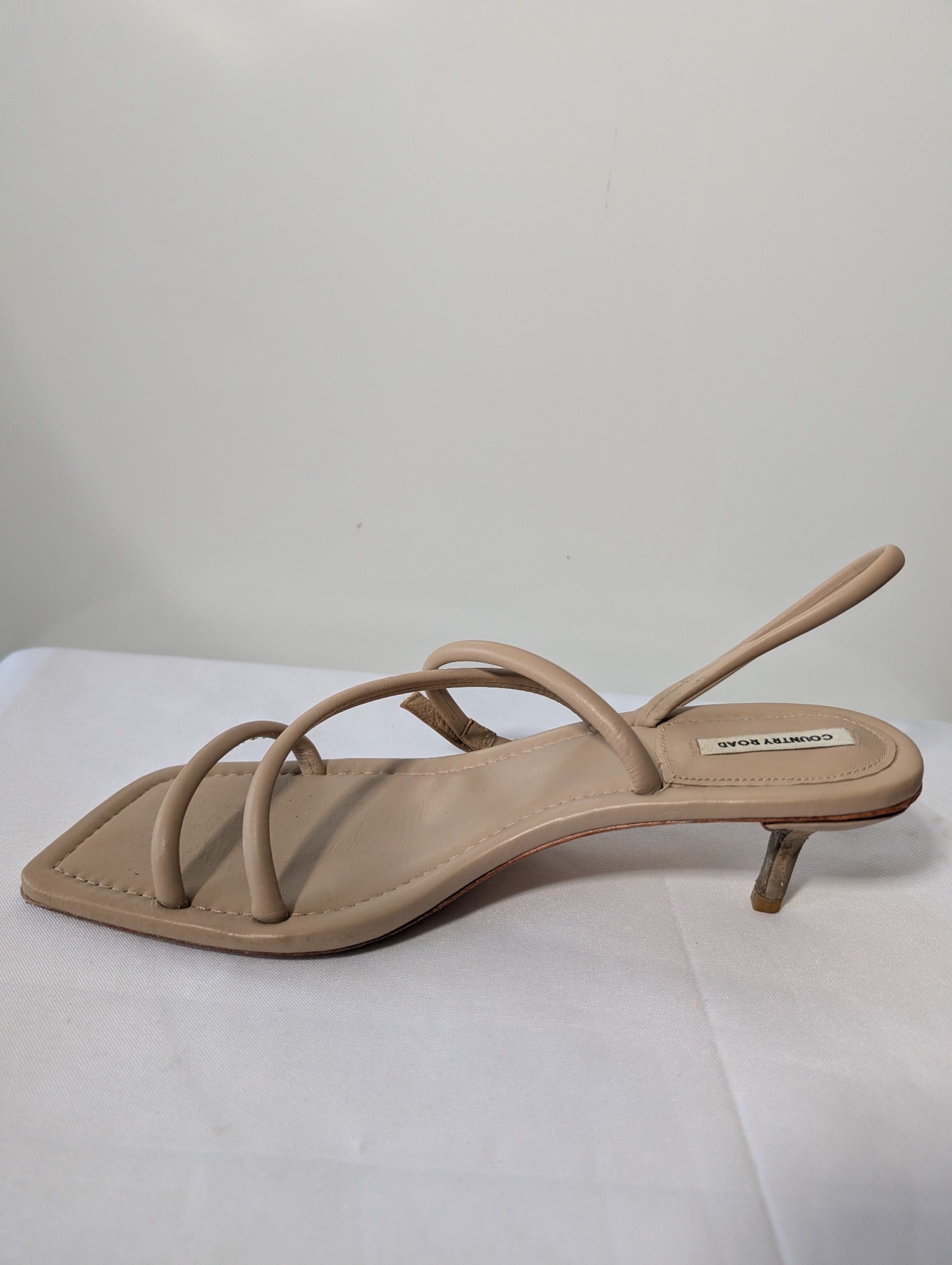 Country Road Strappy Kitten Heel Sandals Nude EU 42 - Image 4
