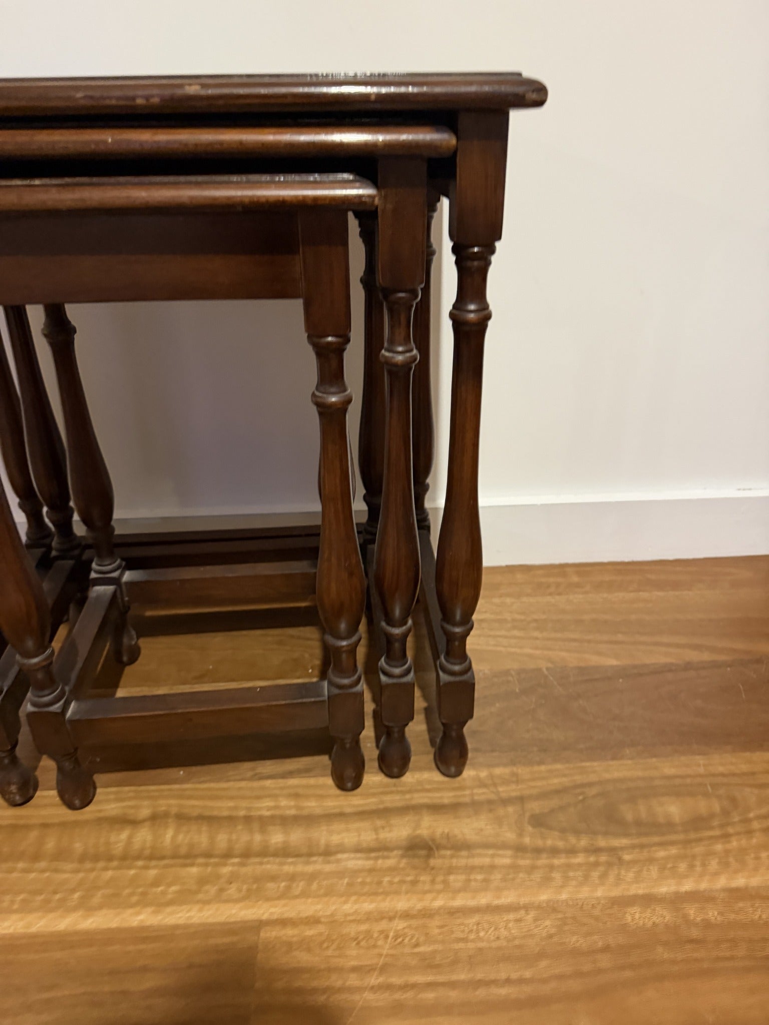 Vintage Nesting Tables Wooden Side Tables with Turned Legs Dark Brown - Image 4