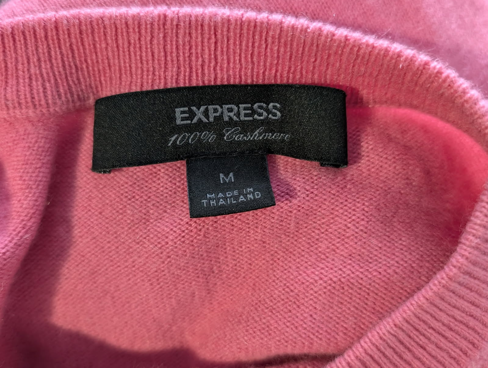 Express Cashmere Crew Neck Sweater Pink Women's Size M - Image 4