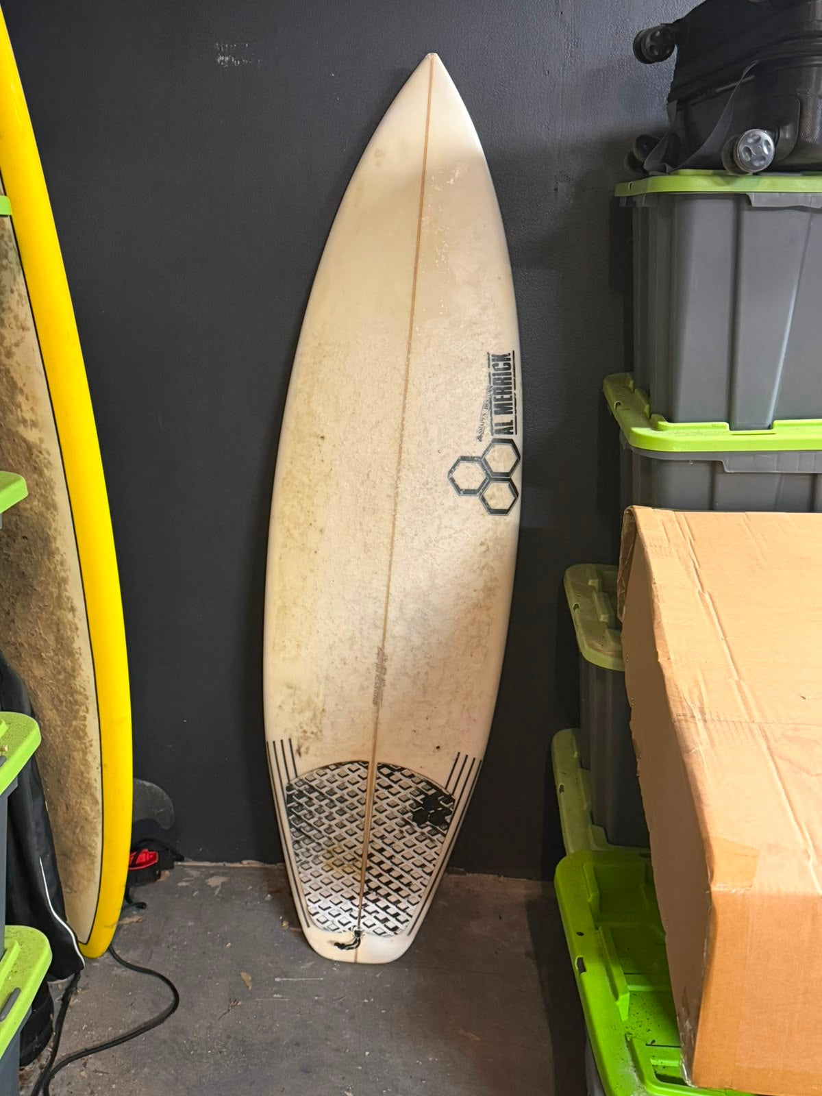 Channel Islands Al Merrick The Sampler Surfboard 143cm White - Image 4