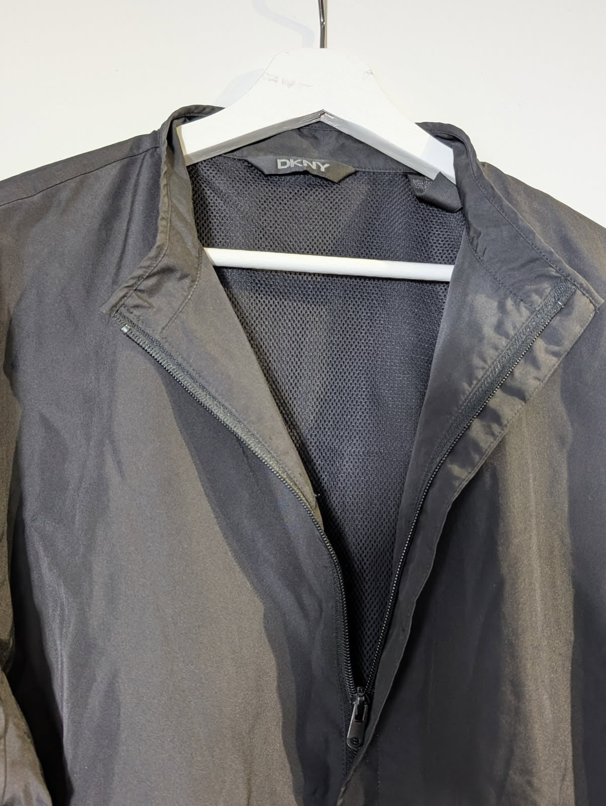 DKNY Women's Lightweight Windbreaker Jacket Black Large - Image 4