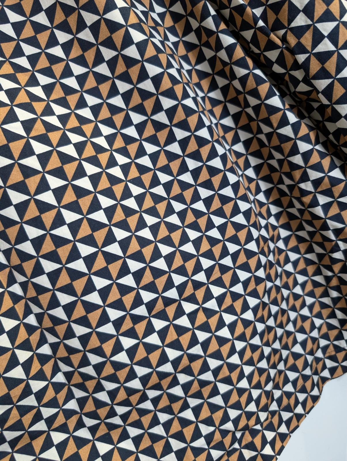 Commonry Geometric Print Blouse Women's Size 12 - Image 4