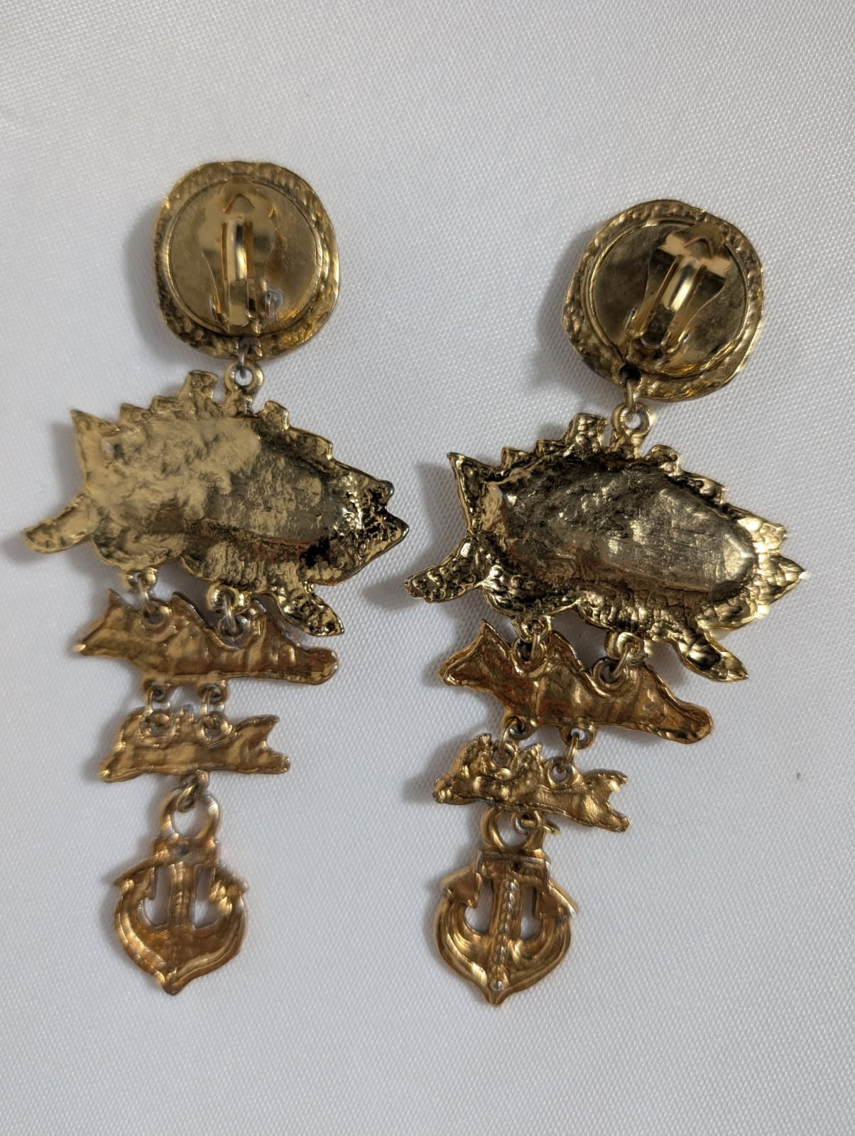  Vintage Anchor Statement Earrings Gold Tone clip on  - Image 4