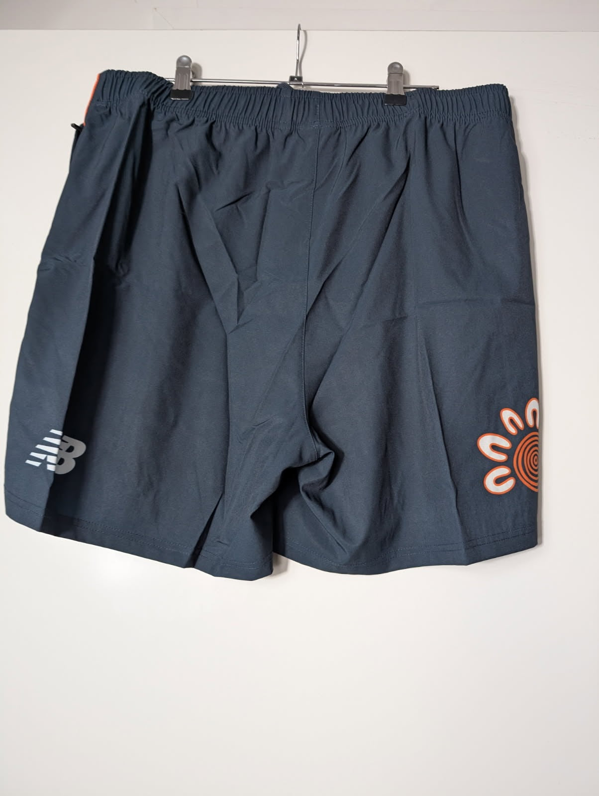 New Balance GWS Giants AFL First Nations Training Shorts 2XL - Image 4