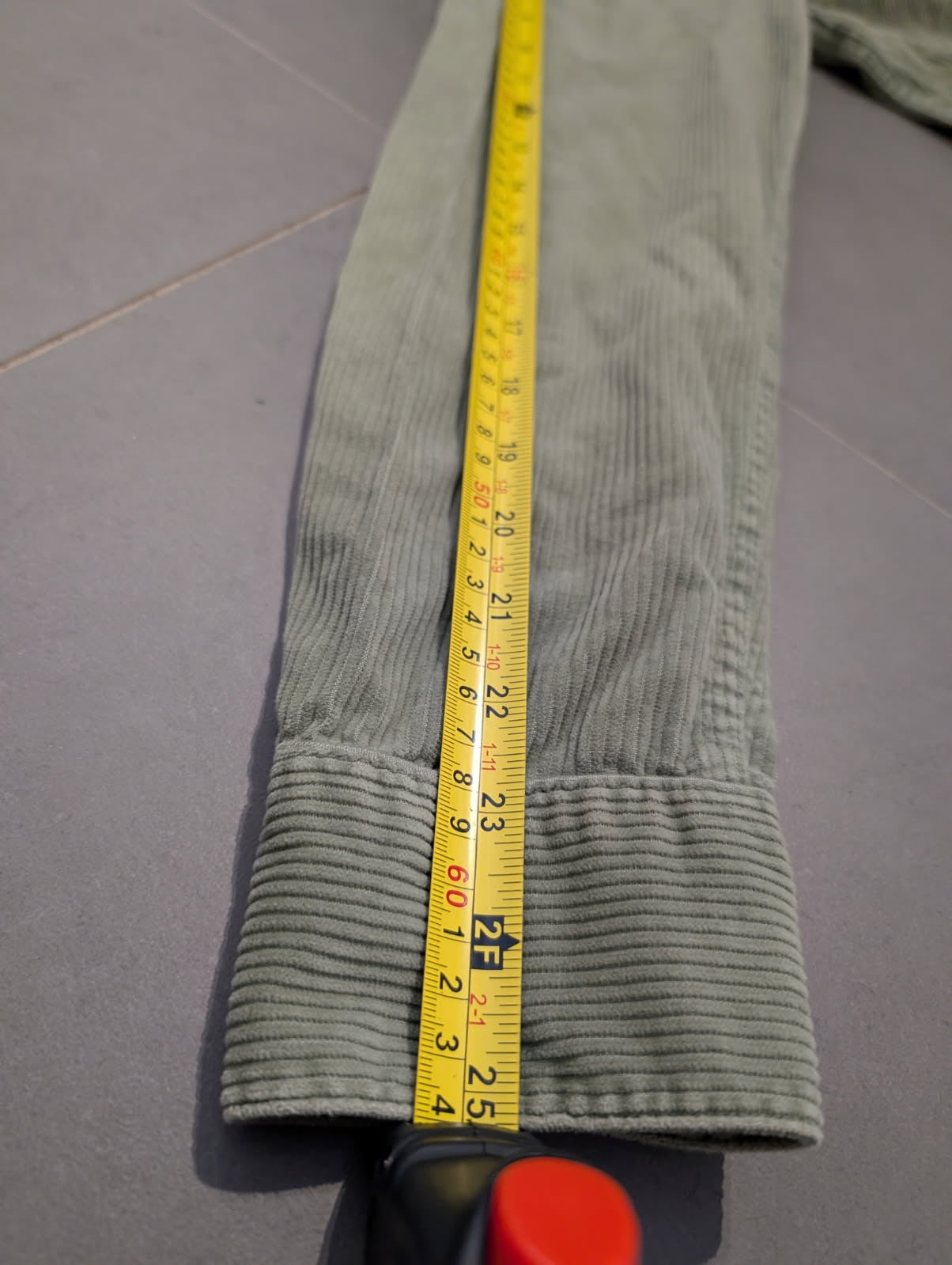 Scotch & Soda Men's Olive Green Corduroy Button-Down Shirt - Image 5
