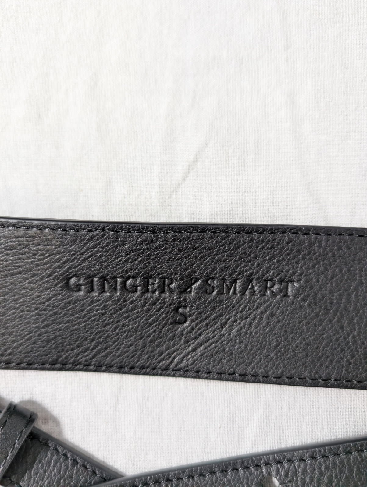Ginger & Smart Black Leather Waist Belt - Gold Hardware Size S - Image 4