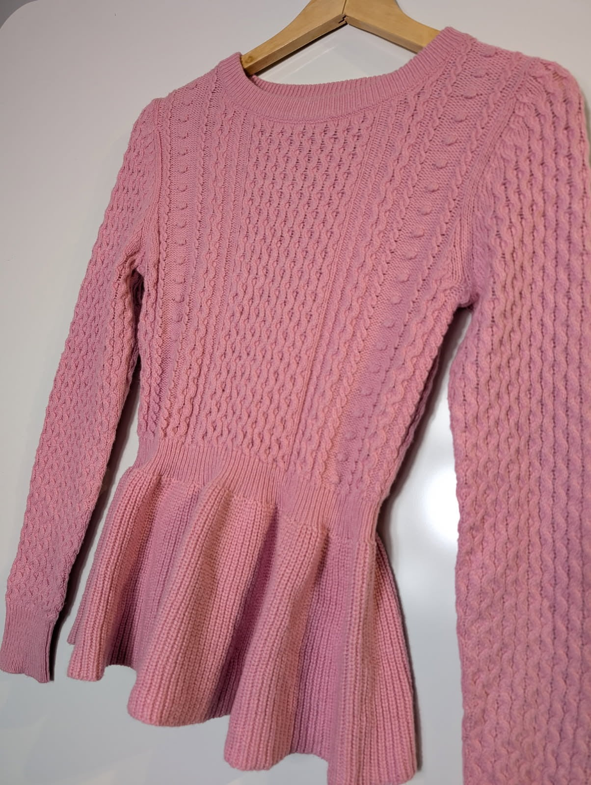 Review Pink Cable Knit Peplum Sweater - Women's Size 8 - Image 4