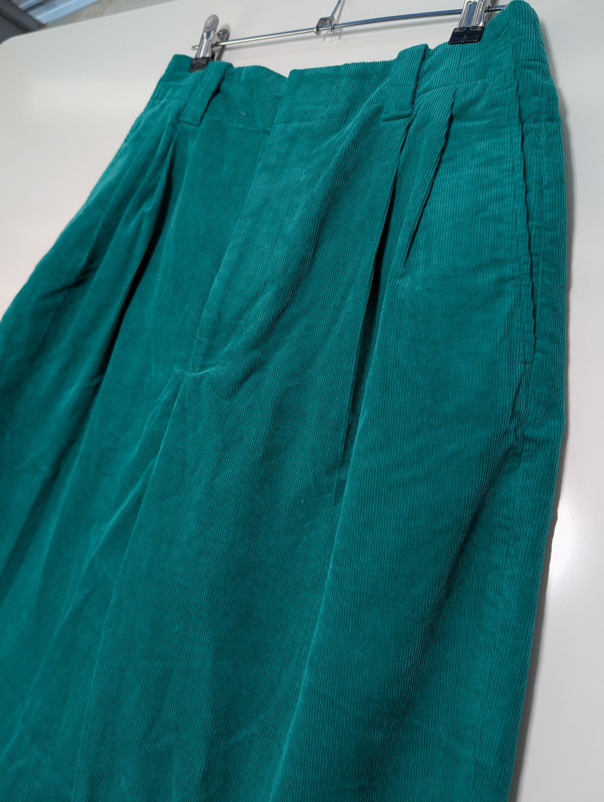 MARNI UNIQLO High-Waisted Pleated Corduroy Trousers Green Size M - Image 2
