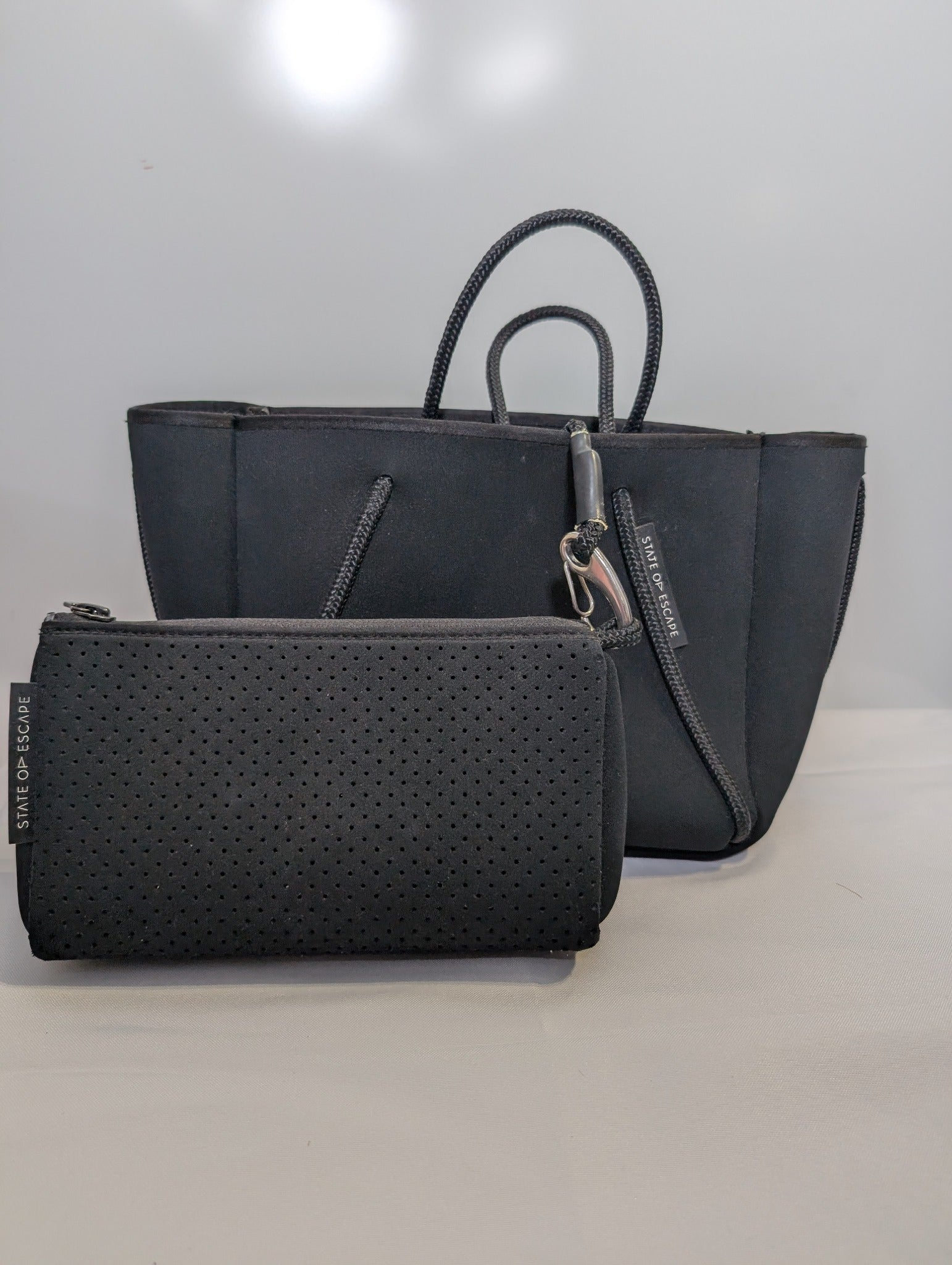 State of Escape Escape Carryall Tote Bag Black - Image 3