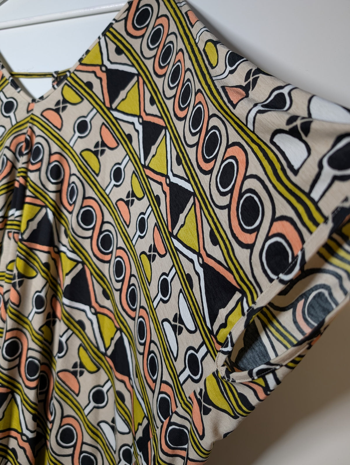 Tigerlily Geometric Print V-Neck Kaftan Tunic Large - Image 2