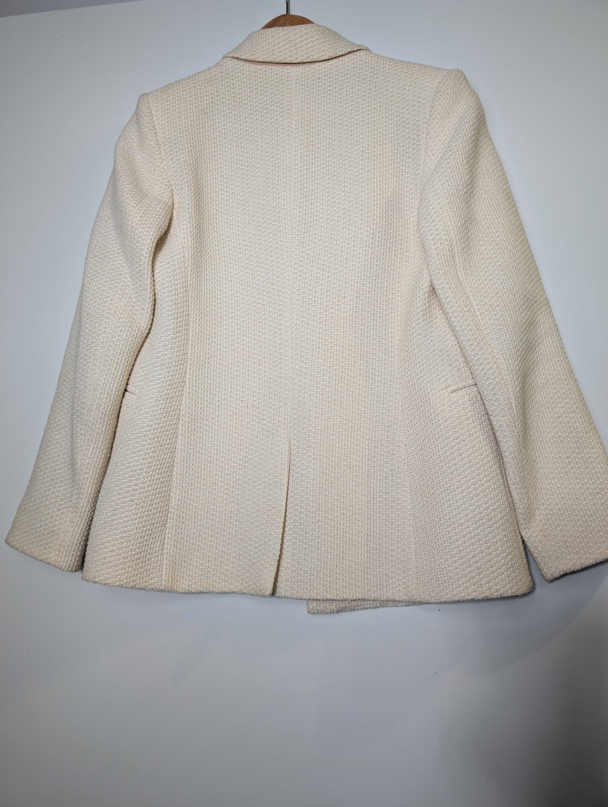Rebecca Vallance Cream Bouclé Double Breasted Blazer - Size AU 8 - Image 5
