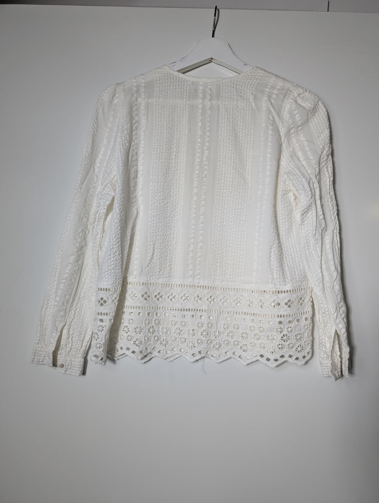 Indi & Cold Eyelet Lace Long Sleeve Blouse White XS - Image 5