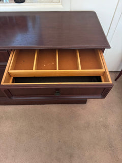 Vintage Walnut Buffet Sideboard 1972 Mid Century Restored By Parker  - Image 5