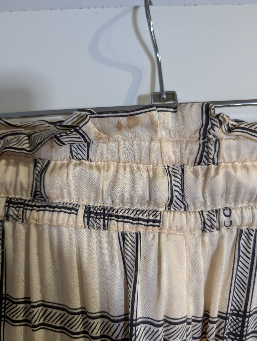 Maison Scotch Plaid Print Elastic Waist Shorts Cream & Black - Image 5
