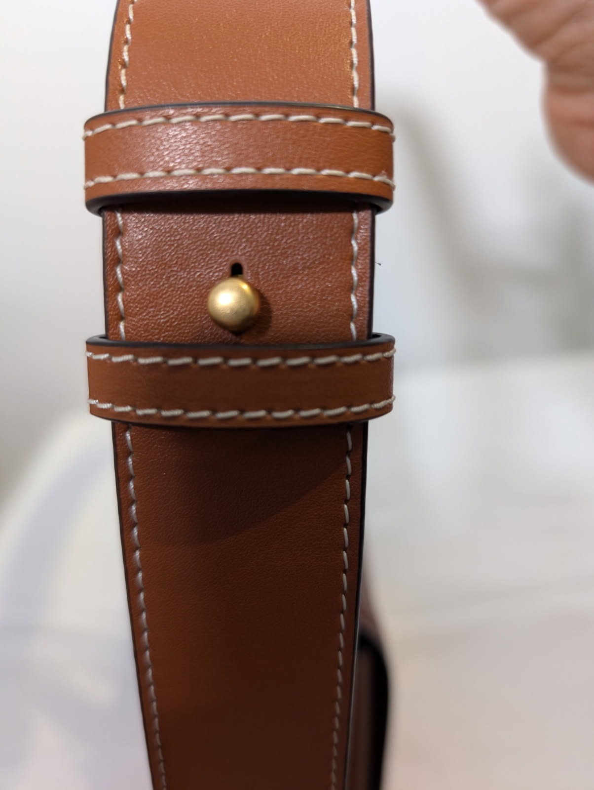 Oroton Leather Shoulder Bag - Tan with Gold Tone Hardware - Image 5