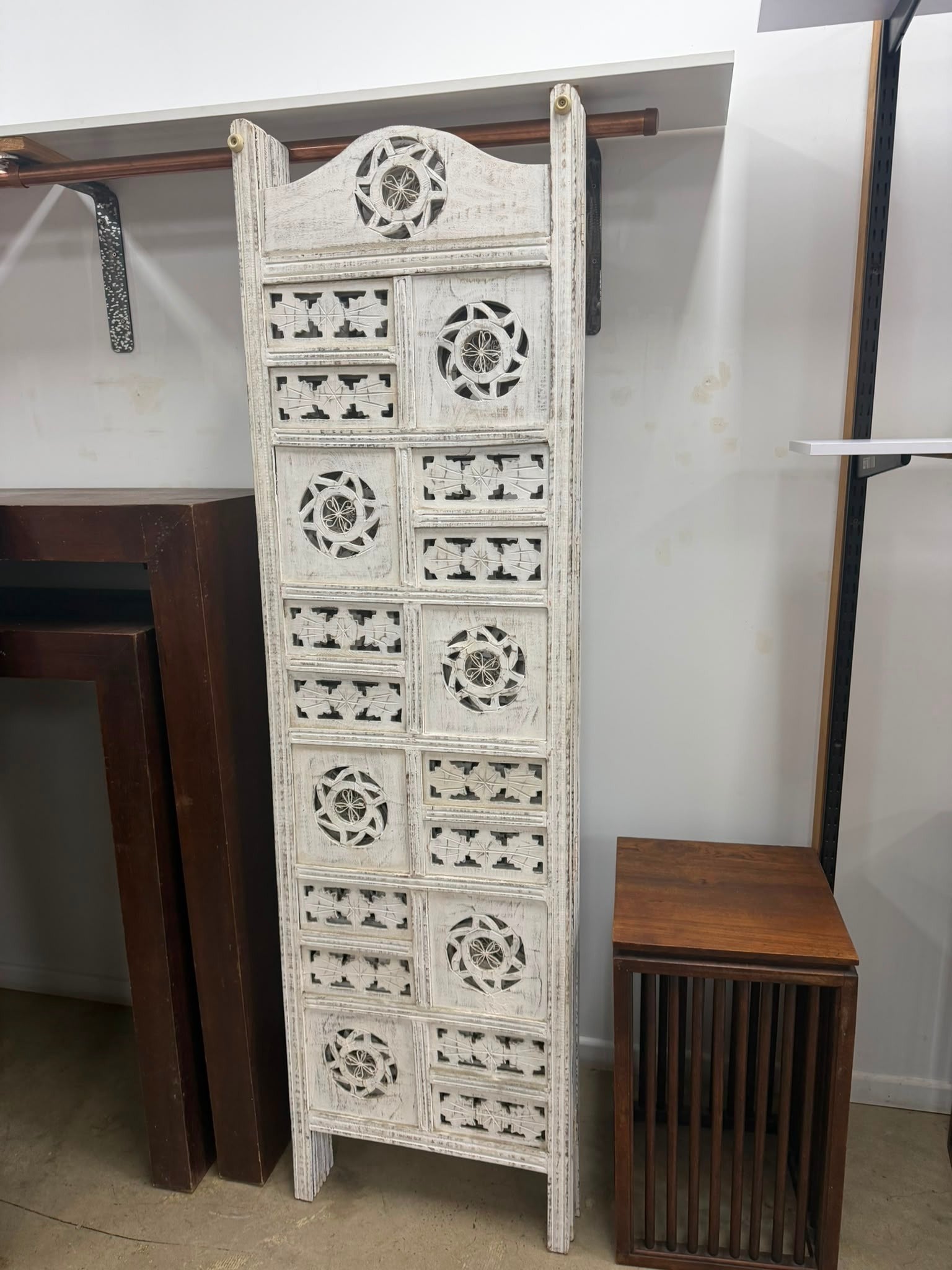 Unbranded 3-Panel Room Divider Distressed White Carved Wood - Image 5