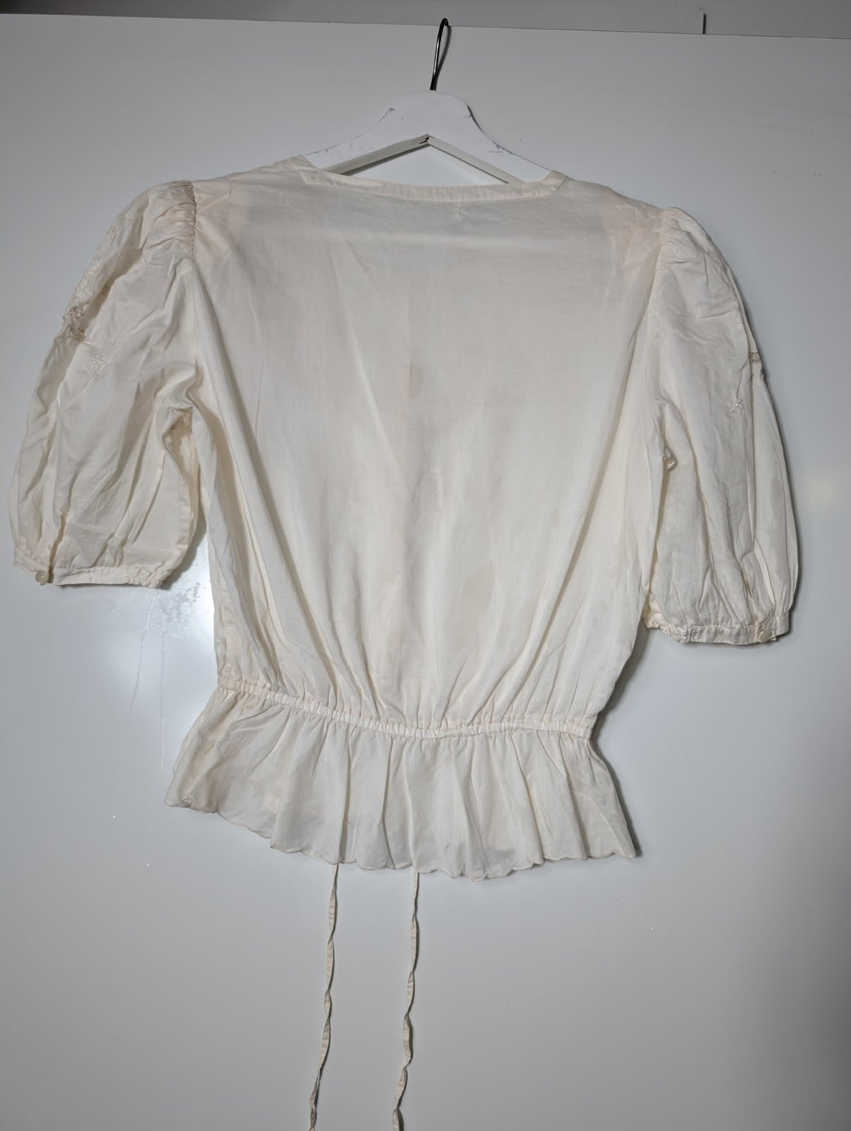 Callore Vintage Floral Embroidered Peplum Blouse Cream - Image 5