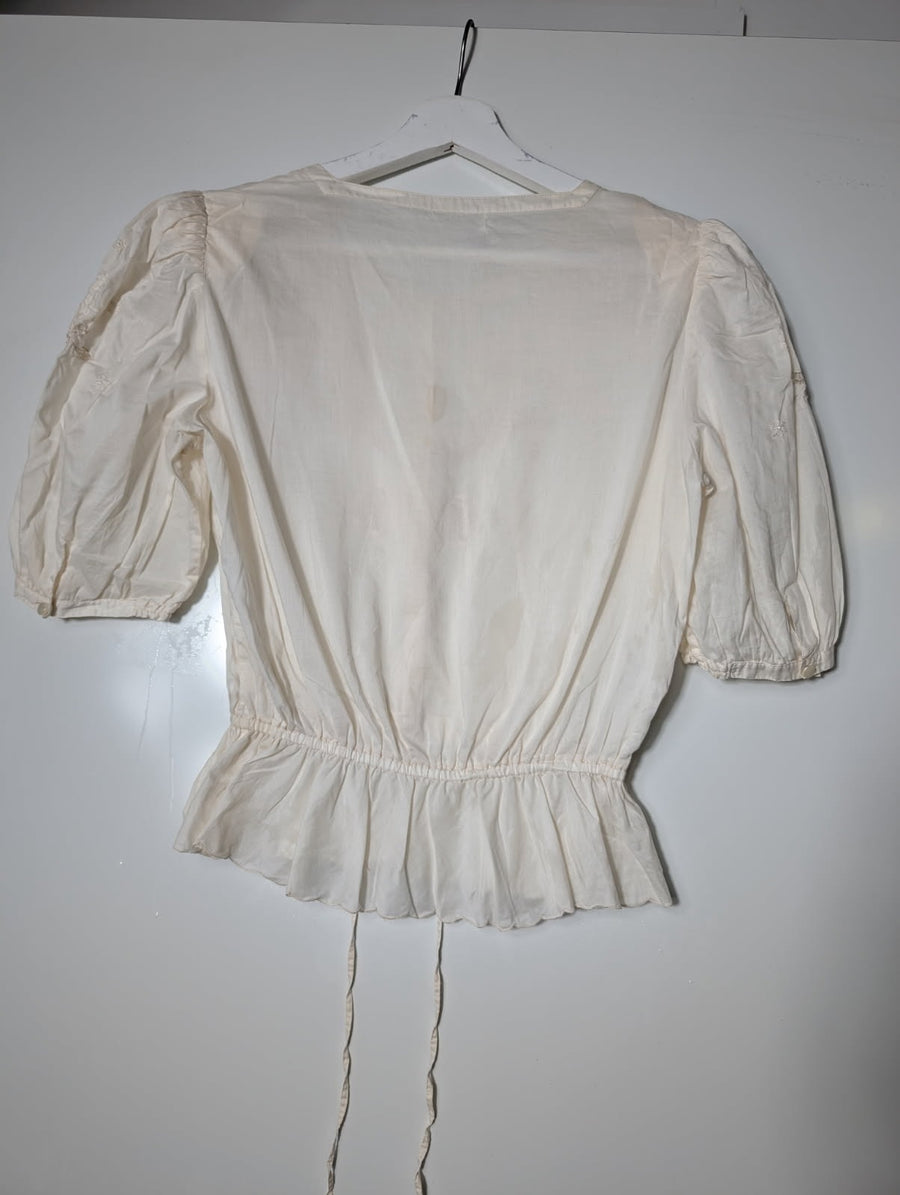 Callore Vintage Floral Embroidered Peplum Blouse Cream - Image 5