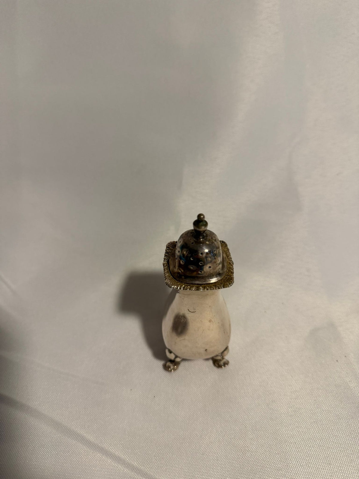 Kingsway Plate Silver Plated Footed Shaker Vintage - Image 5