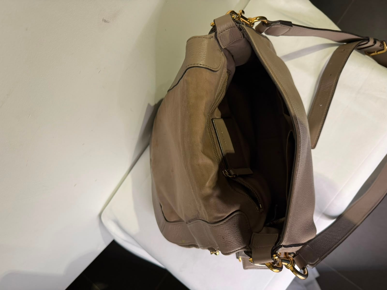 Marc Jacobs Recruit Nomad Crossbody Bag Taupe Leather - Image 5
