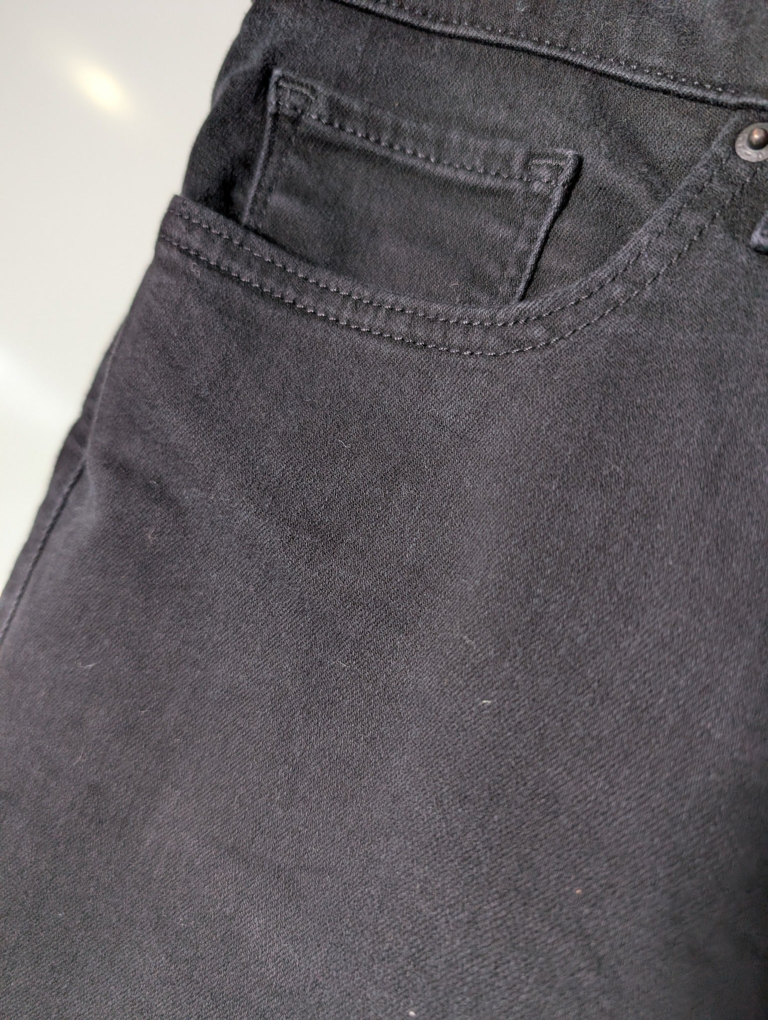 Levi's 311 Shaping Skinny Jeans Black Women's Size 32 - Image 4