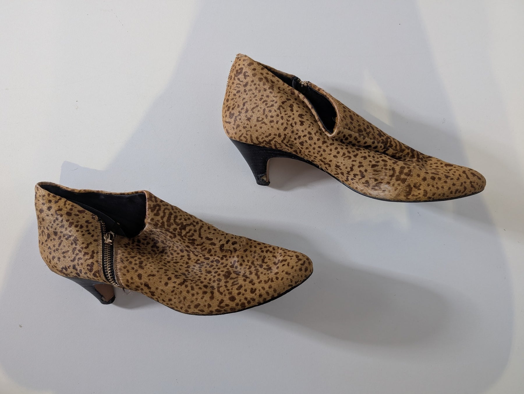 Diana Ferrari Leopard Print Calf Hair Ankle Boots Women's Size 9.5 - Image 2