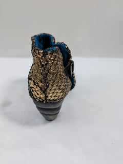 Gold Metallic Textured Leather Ankle Boots Size 39 - Image 3
