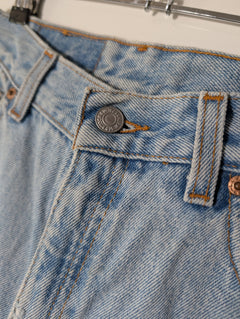 Levi's 550 Relaxed Fit Jeans Light Wash Women's Size 4 - Image 3