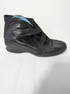 Thierry Rabotin Black Leather Ankle Boots - Image 1