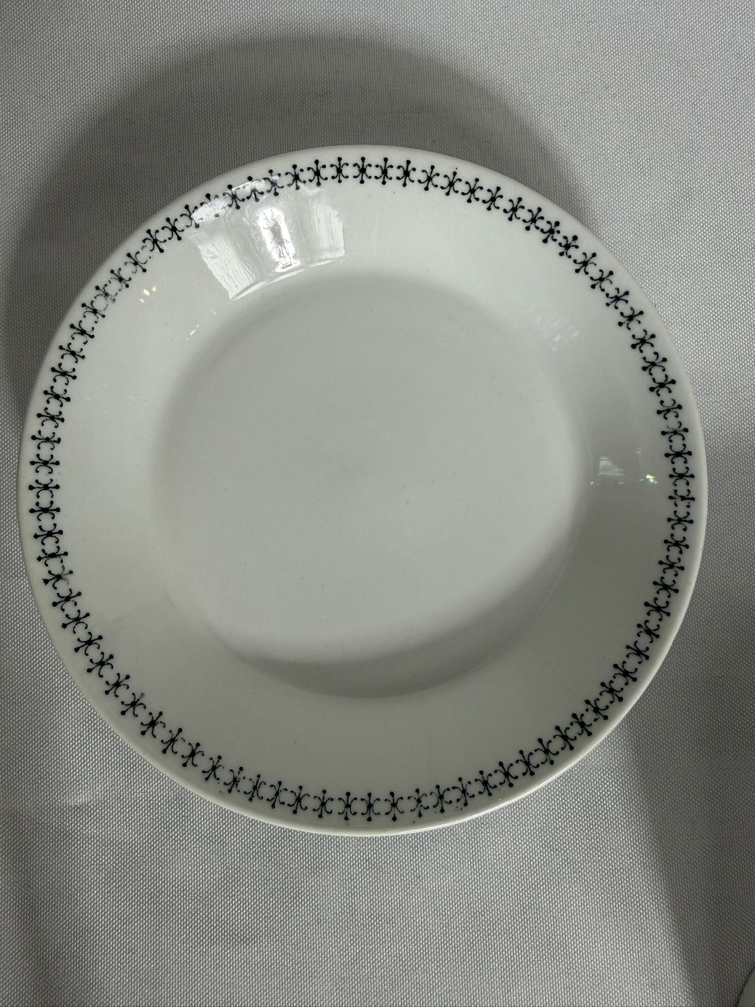 Vintage Arabia Finland Emilia Tea Cup & Saucer Set - 8 Piece Collection - Image 6