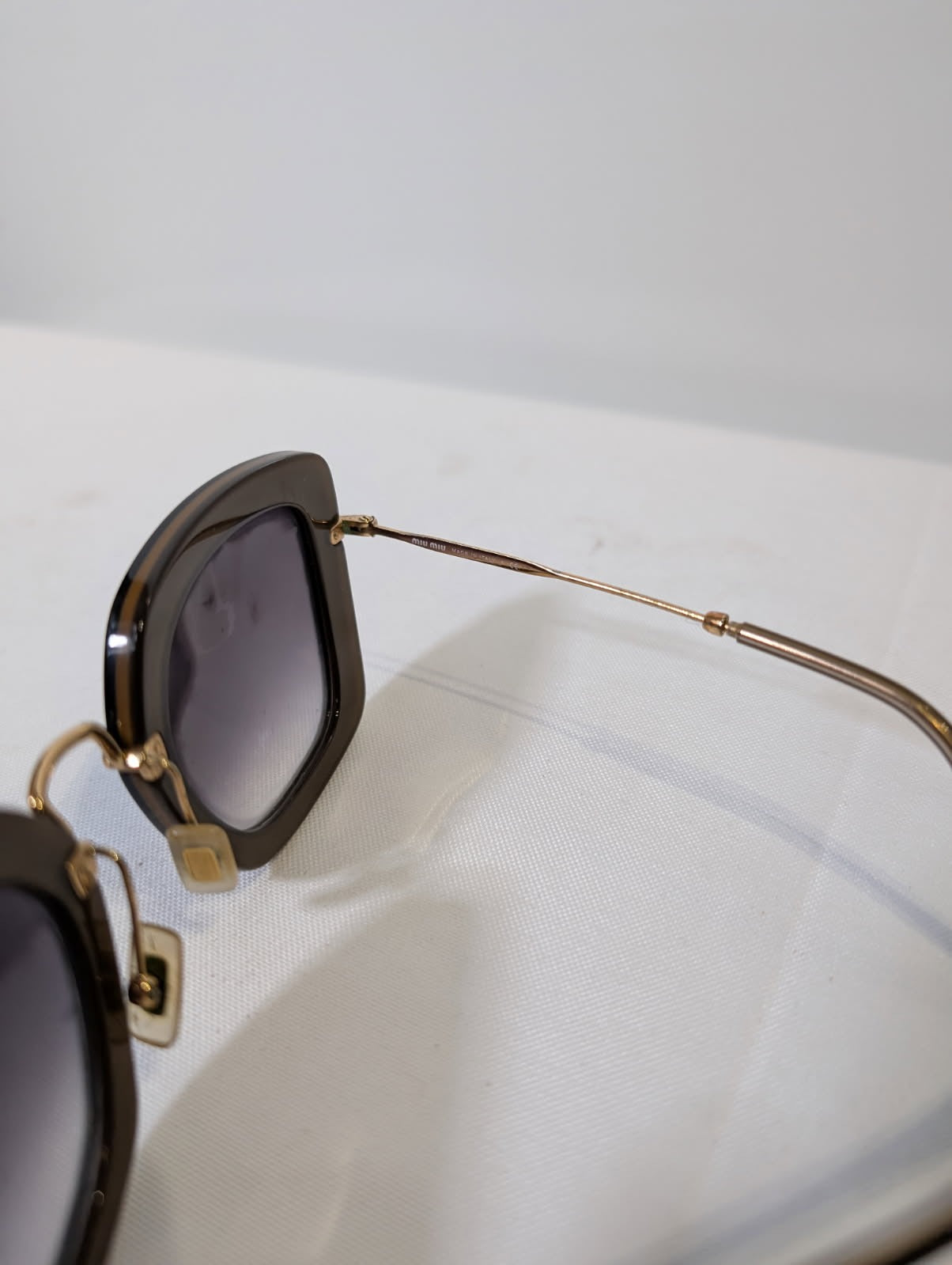 Miu Miu SMU 07O Sunglasses Black Gradient Gold Frame - Image 6