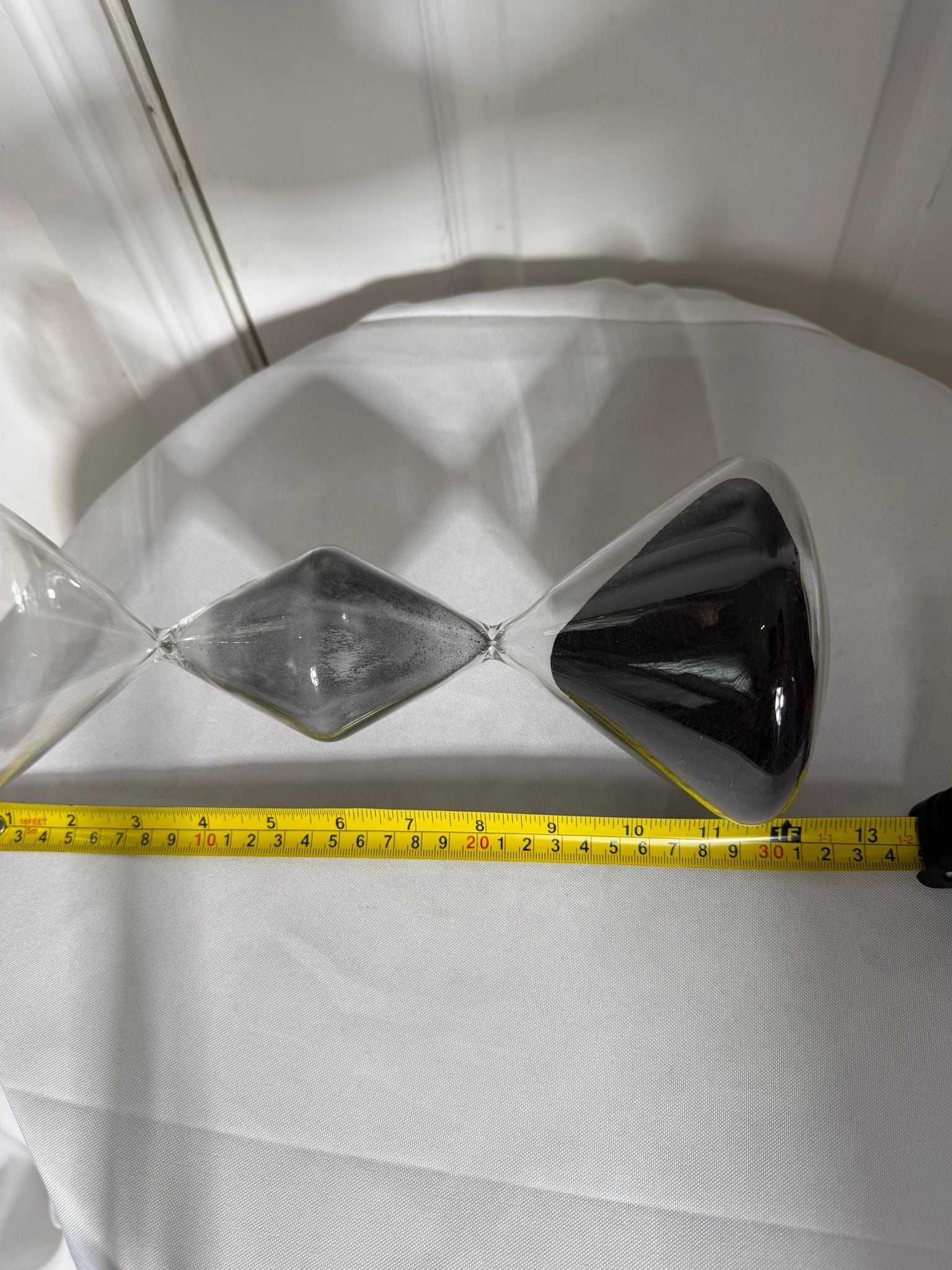 Modern Diamond-Shaped Glass Hourglass with Black Sand - Image 7