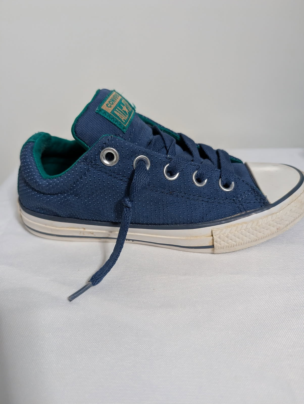 Converse Chuck Taylor All Star Low Top Navy Blue Junior US 1 - Image 6