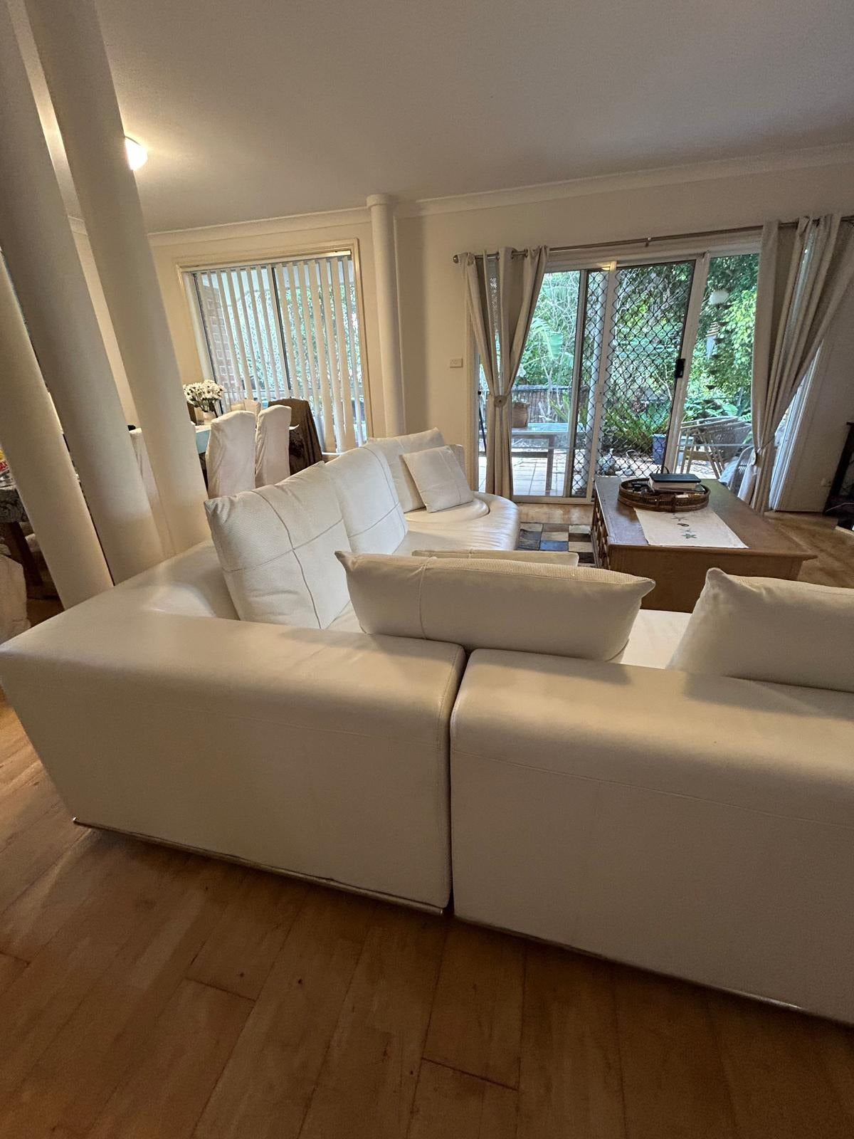 Domino-Style Curved White Leather Modular Sectional Sofa - Image 7