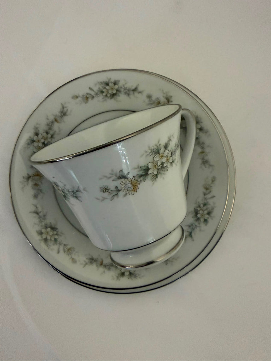 Noritake Melissa 3080 Fine China Tea Set 8 Place Settings Plus Extras - Image 6