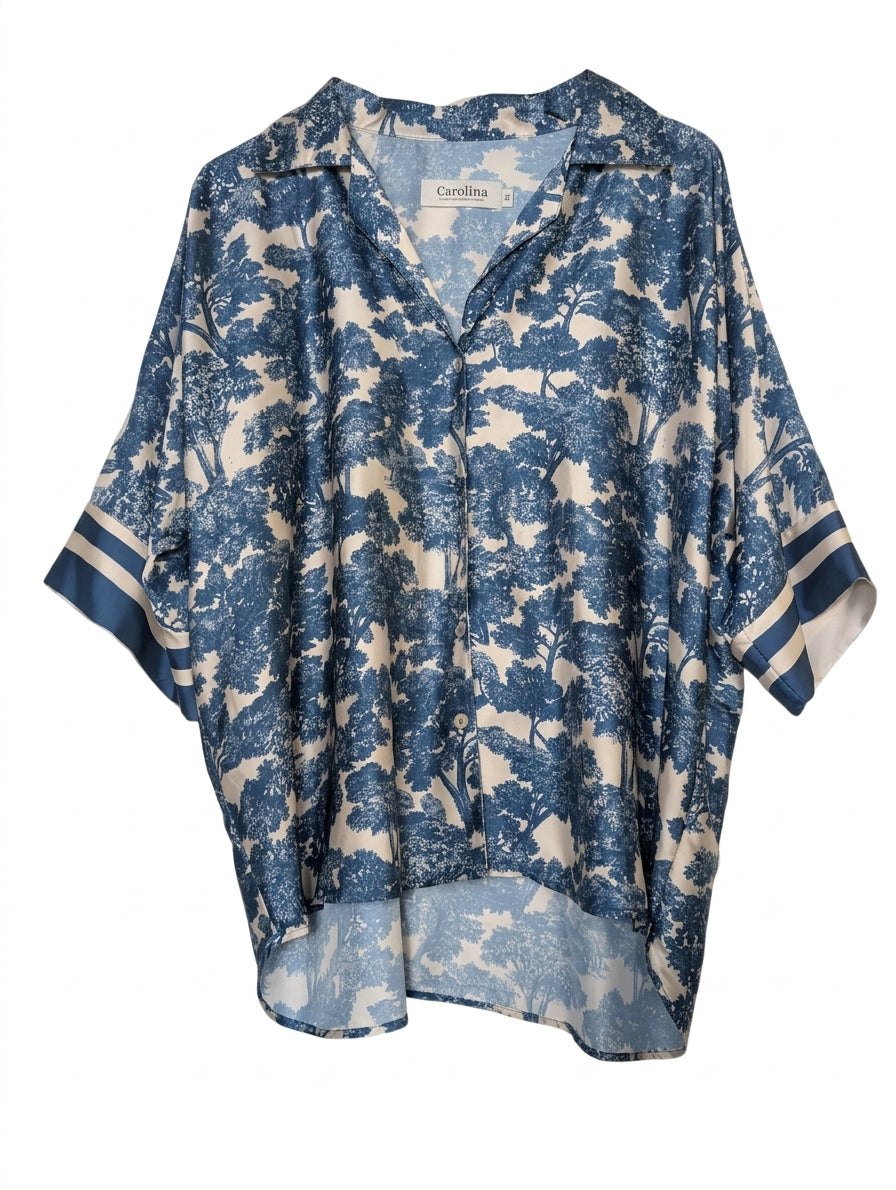 Carolina Lifestyle Blue Toile Print Satin Blouse - Size SM - Image 1