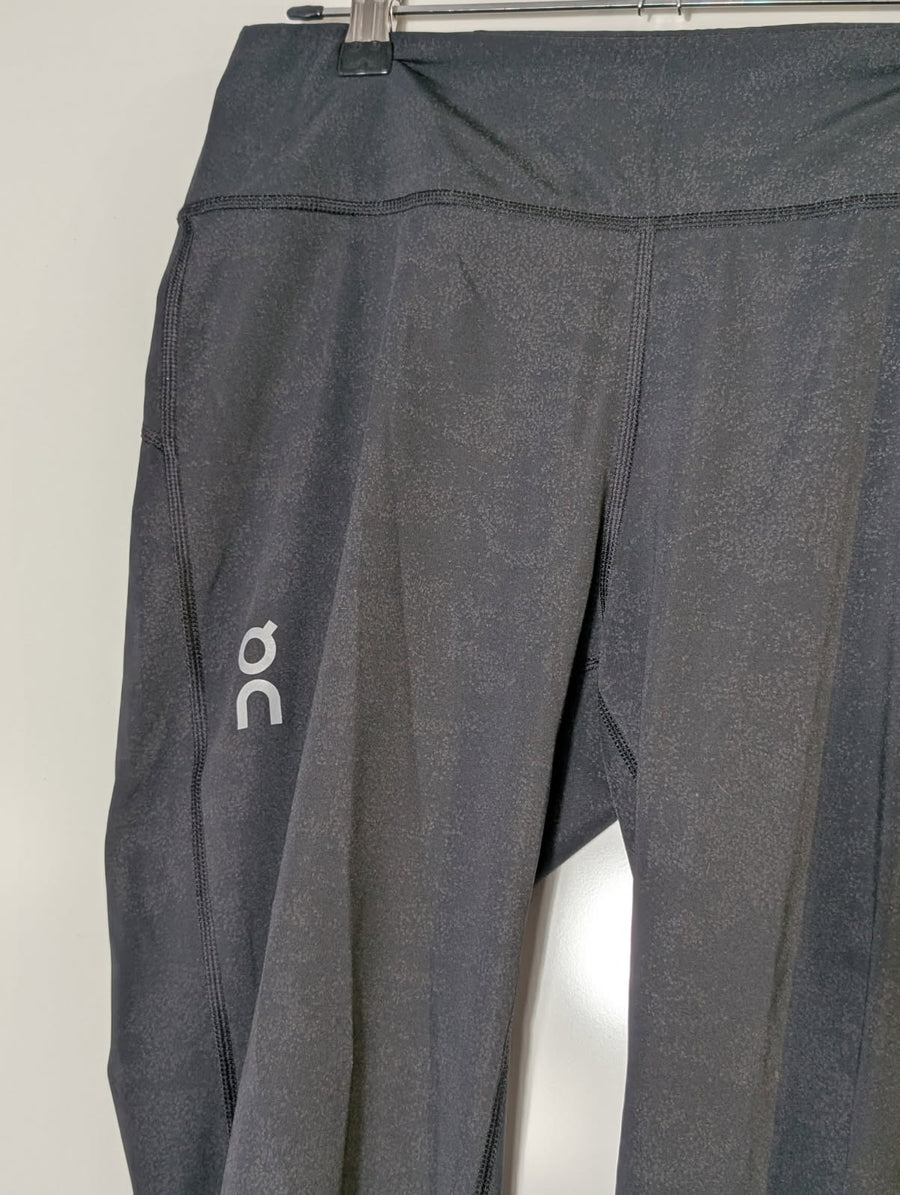 On Running Performance Tights Women's Black 7/8 Leggings Size Large - Image 6