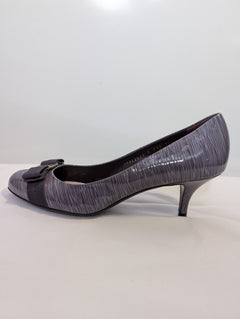 Salvatore Ferragamo Vara Bow Kitten Heel Pumps Grey Patent Leather - Image 4