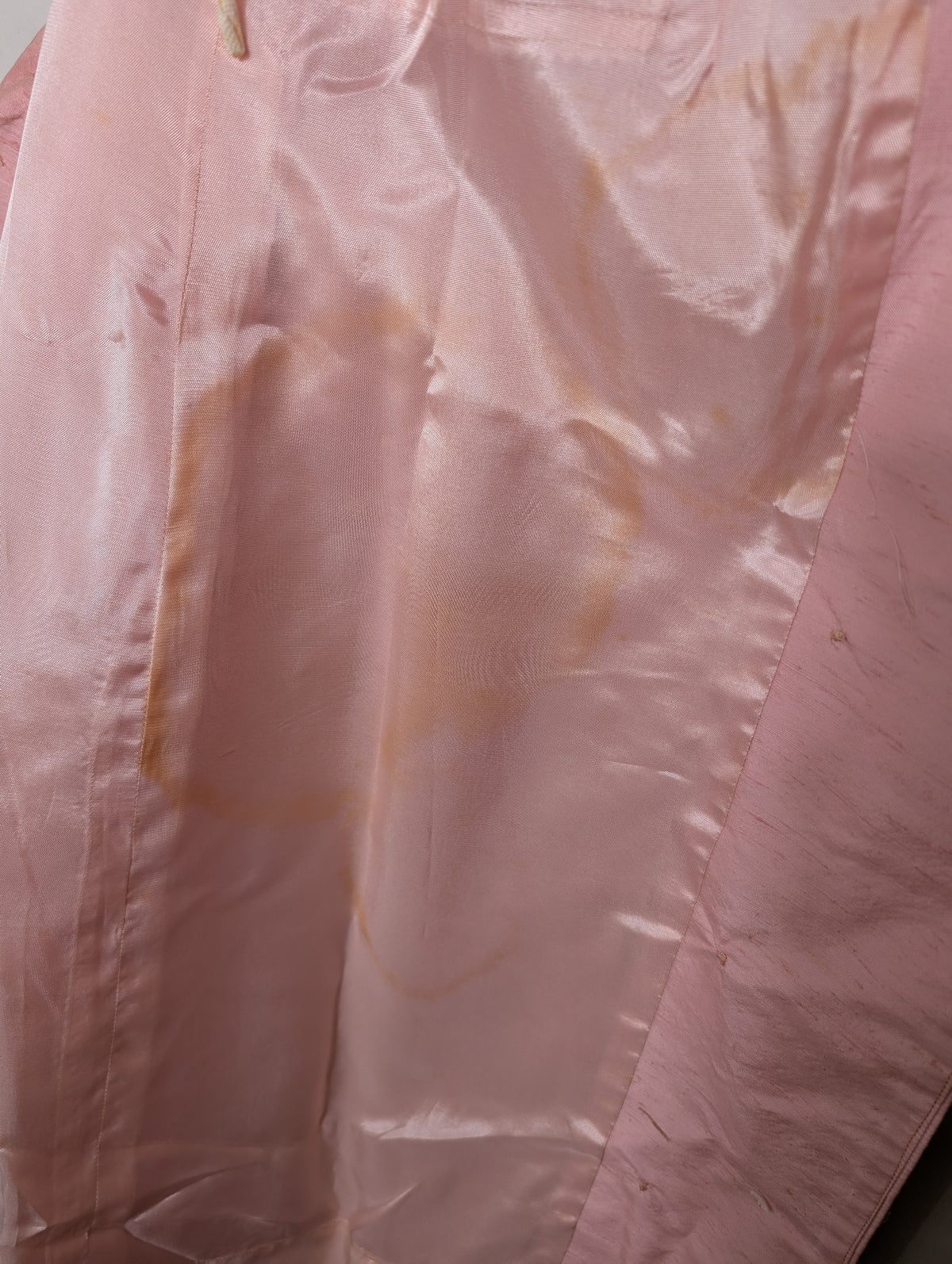 Lintern Vintage Silk Shantung Coat - Elegant Double-Breasted Pink Silhouette - Image 9
