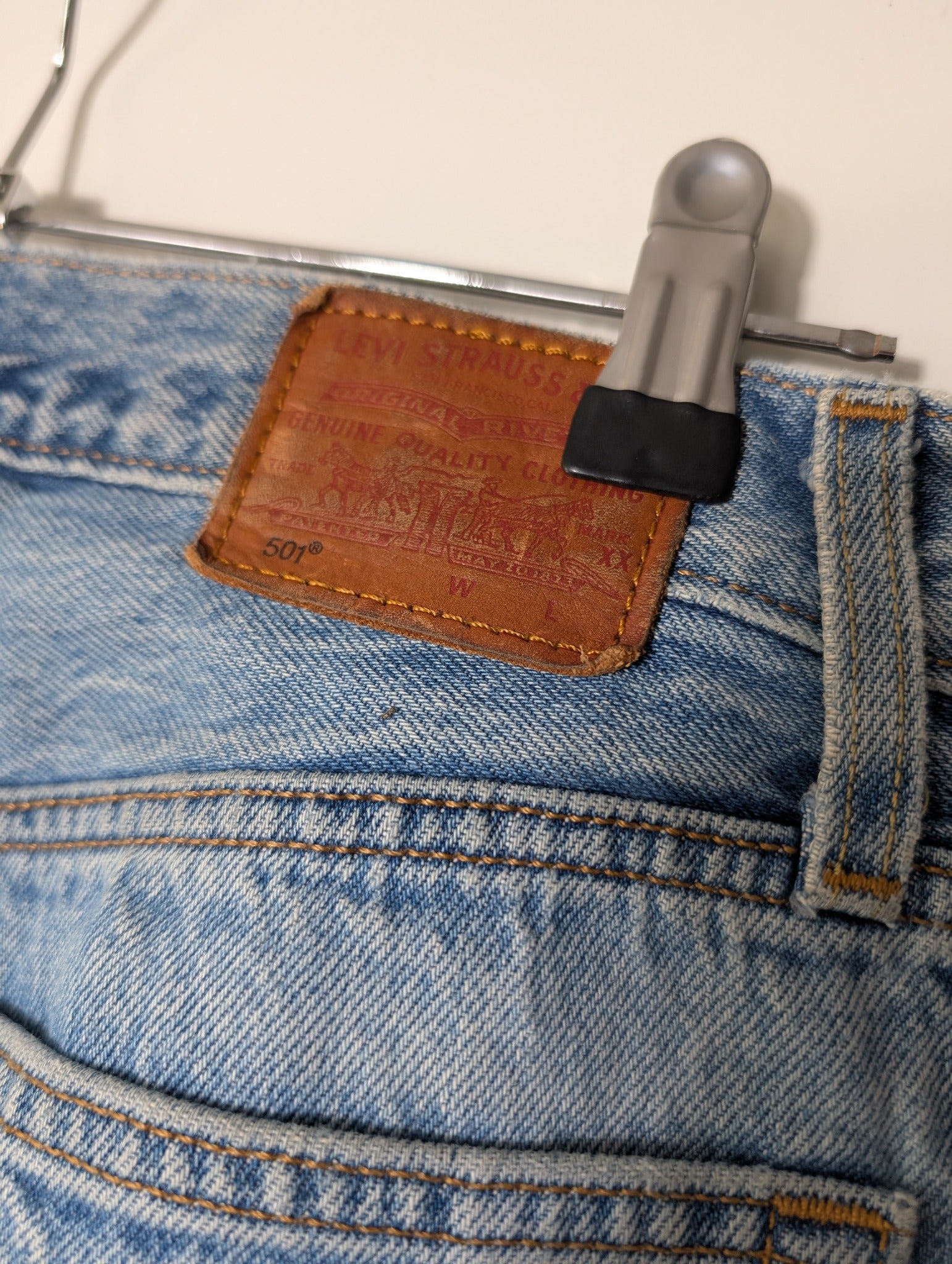 Levi's 550 Relaxed Fit Jeans Light Wash Women's Size 4 - Image 15