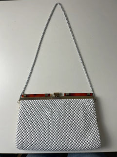 White Metal Mesh Evening Handbag with Gold-Tone Frame - Image 4