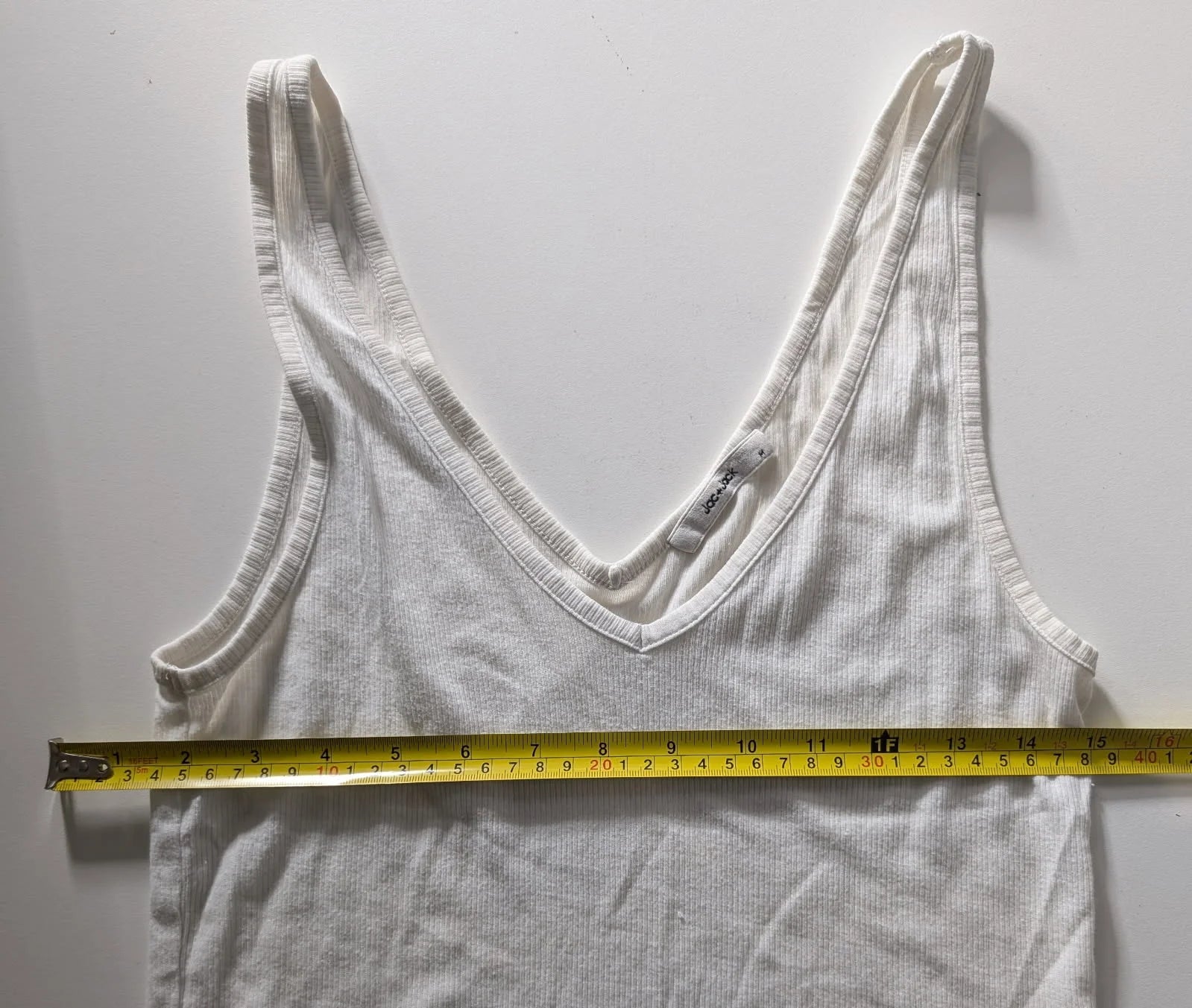 Jac+Jack White Ribbed V-Neck Tank Top - Image 4