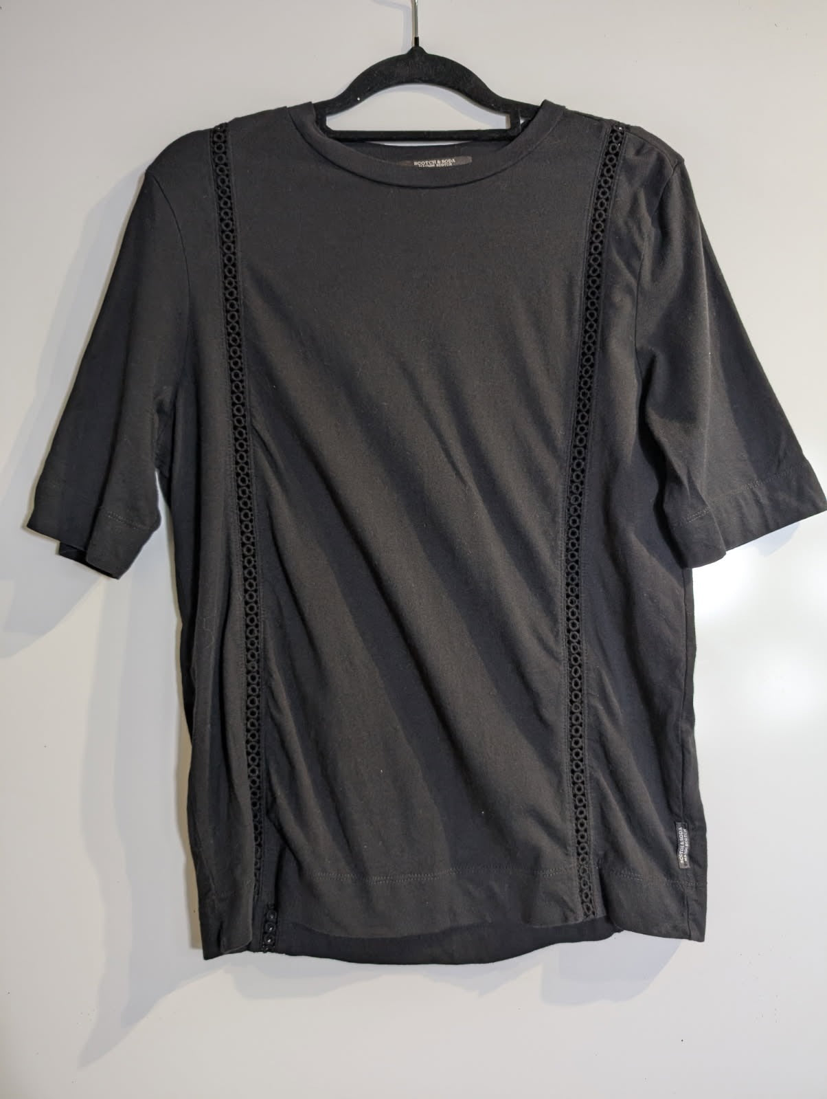 Scotch & Soda Maison Scotch Cotton T-Shirt with Eyelet Trim Black - Image 7