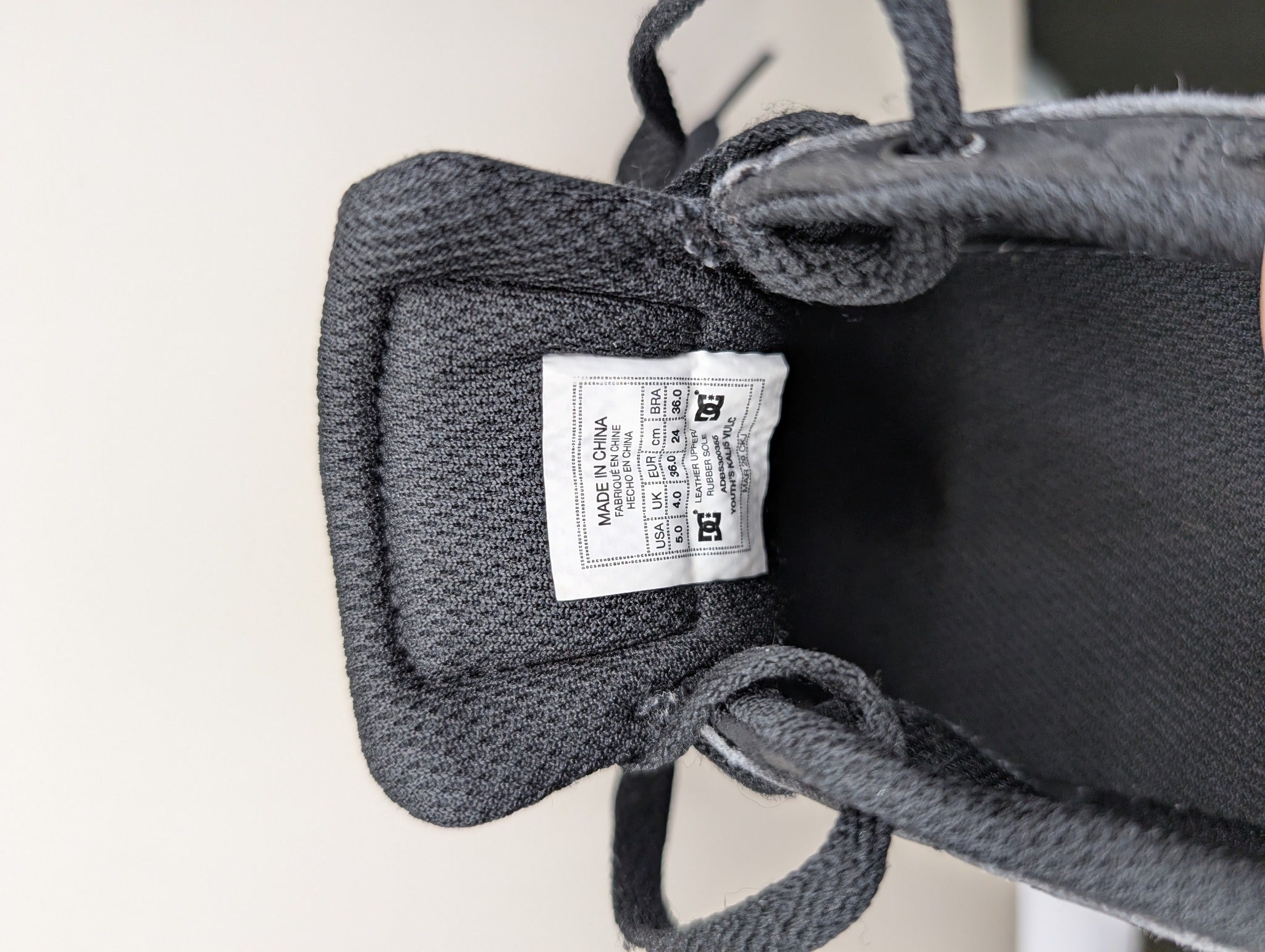 DC Shoes Kalis Vulc Youth Sneakers Black US 5 - Image 7