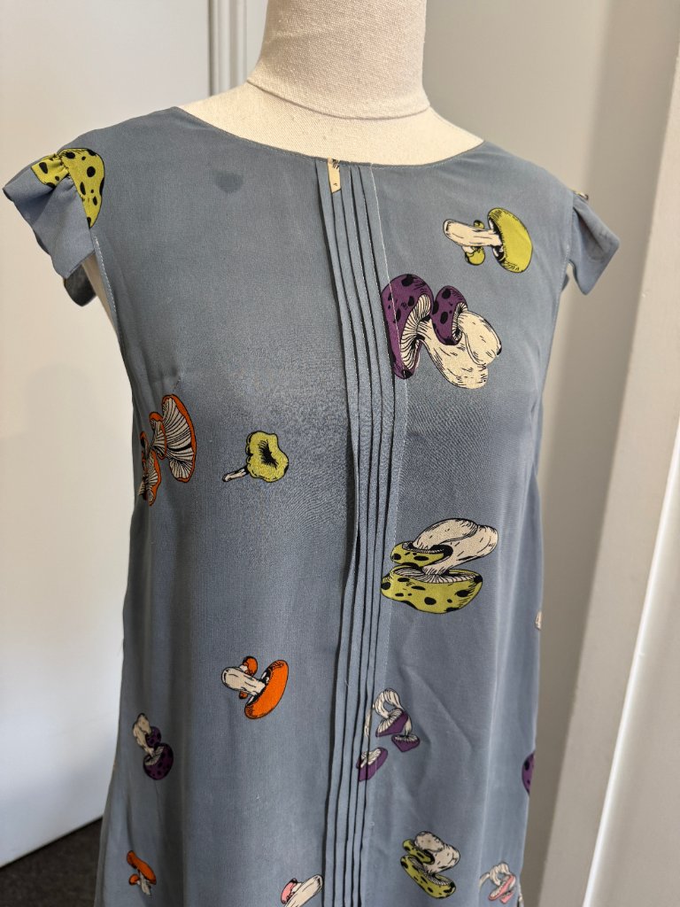 Chim Yen Junk Stuff Mushroom Print Silk Shift Dress - Grey Size M - Image 7
